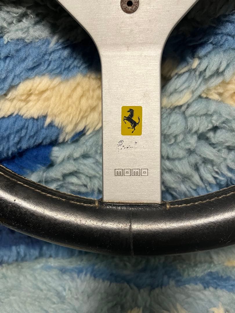 MOMO ステアリング　ボスなし