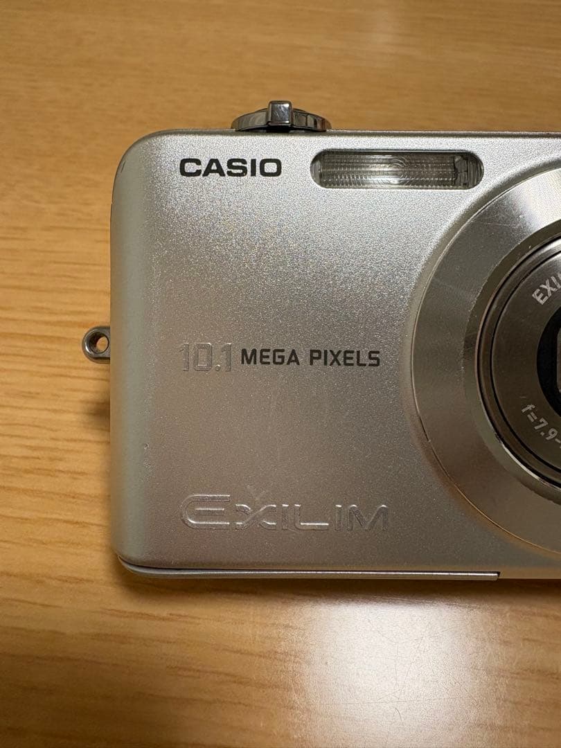 【ぼん】 CASIO EXILIM 10.1メガピクセル デジタルカメラ