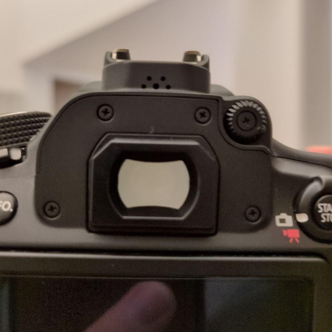 Canon EOS 80D デジタル一眼レフカメラ　85mm f1.8付き