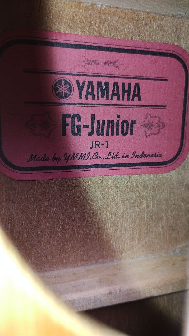 YAMAHA FG-junior 赤ラベル コンタクトピックアップ付エレアコ