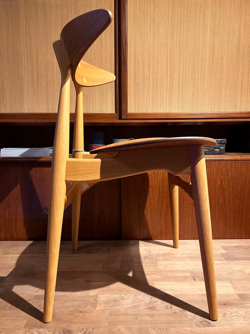 CH33T カール・ハンセン＆サン 【オーク材/ウォルナット】ラッカー仕上げ