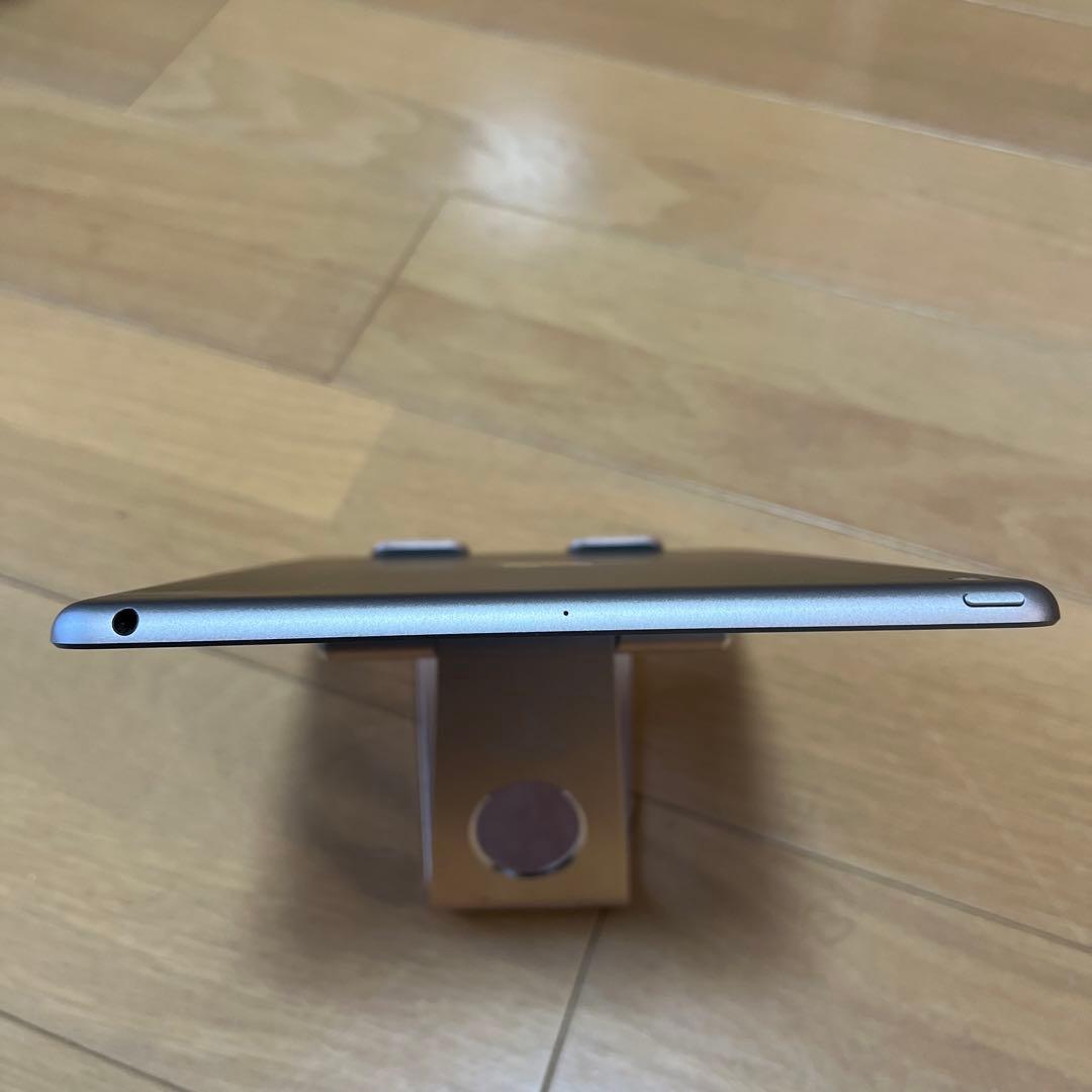 iPad6世代Wi-Fi モデル 32G スペースグレイ