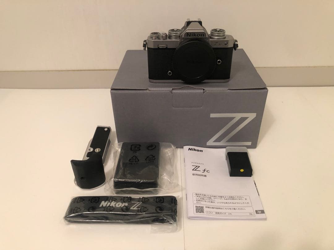 Nikon Z fc ミラーレスカメラ 本体おまけ付き