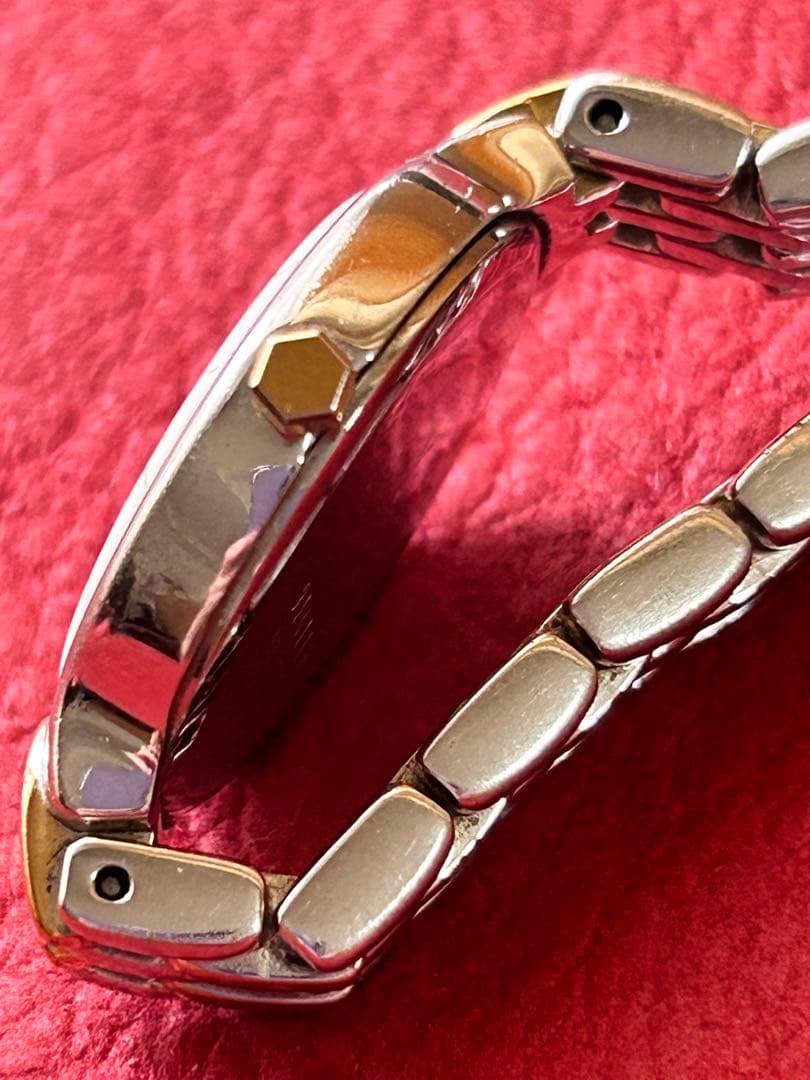 YSLイブサンローラン レディースクオーツ 稼働品 新品電池交換済み