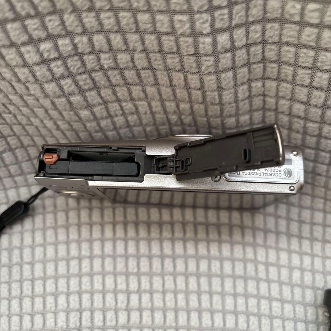 Canon IXY 650 コンパクトデジタルカメラ　美品