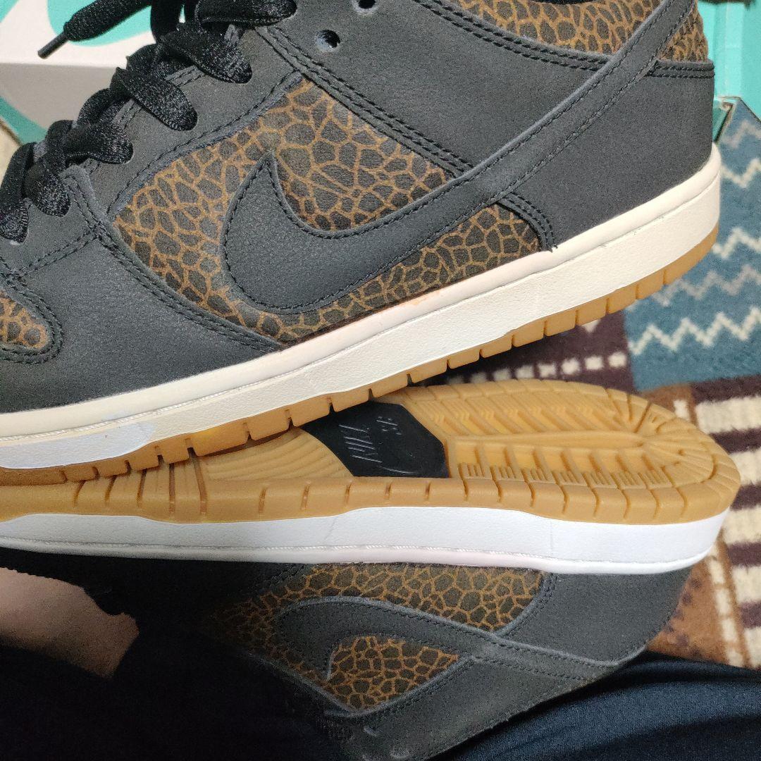 T*け様 【希少カラー！】2014　NIKE SB Dunk Low Giraf