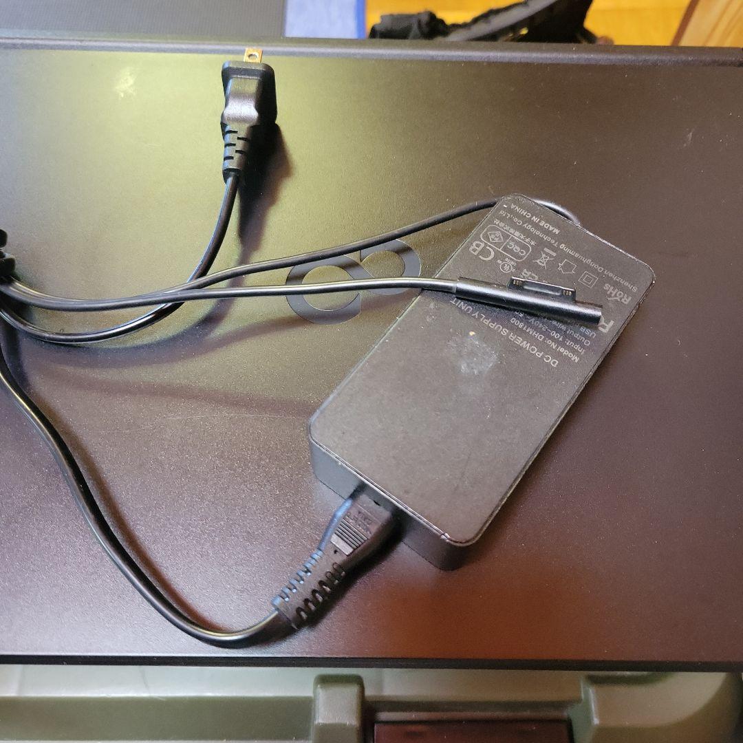 Microsoft Surface Pro 4 本体 i5 8G 256G充電器