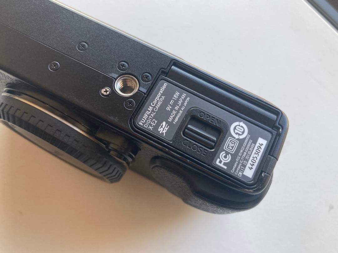 FUJIFILM X-E2 ミラーレス一眼カメラ　ボディ