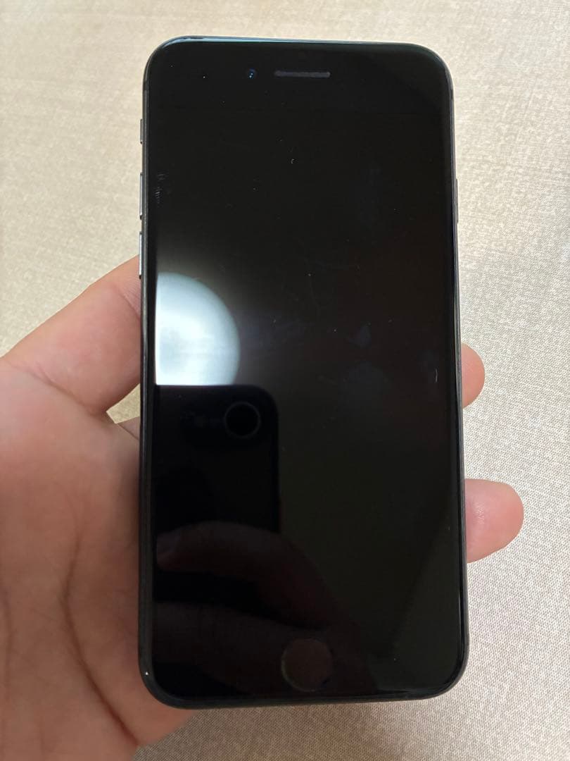 美品 iPhone 8 ブラック本体 バッテリー77% 64GB