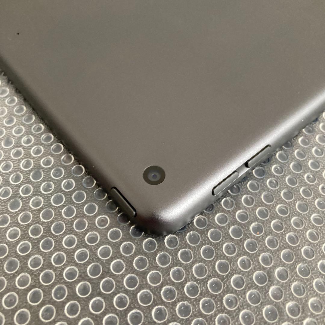 3239【早い者勝ち】iPad7 第7世代 32GB WIFIモデル☆