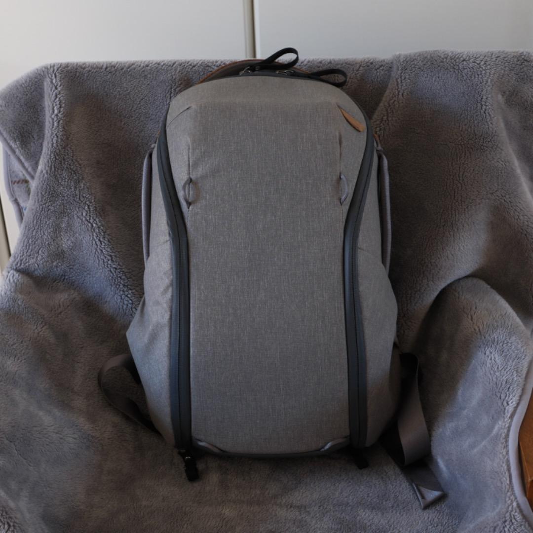 ピークデザイン　エブリデイ バックパック ジップ 15L　アッシュ