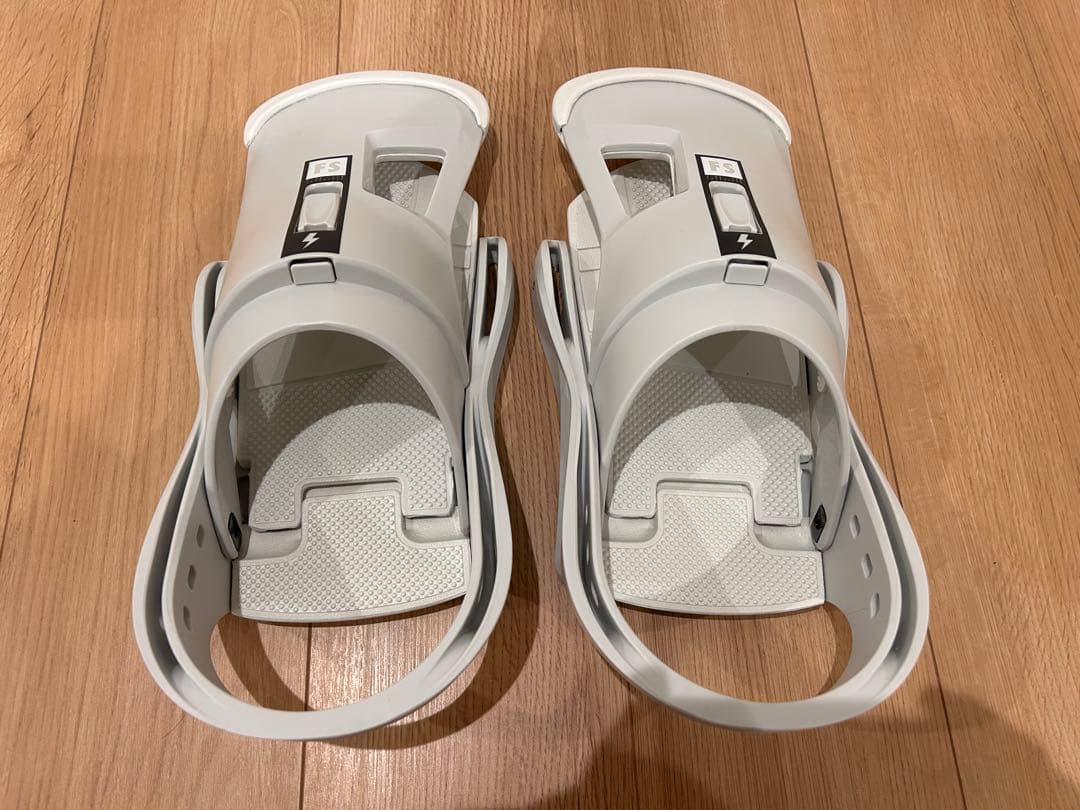 【値下】Burton スノーボードビンディング Gray Cloud