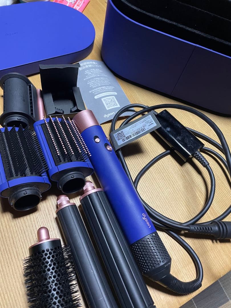 Dyson hs05 エアラップ　コンプリート　ロングマルチスタイラー