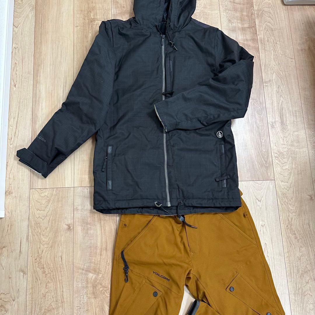 o*n様 美品　VOLCOM ボルコム 狼 ウルフ スノーウエア スノーボード