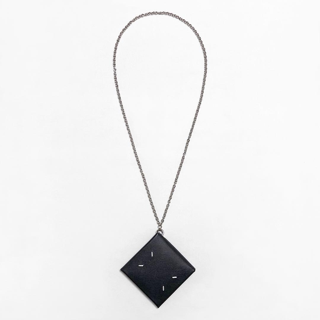 【新品未使用】メゾンマルジェラ チェーンネックウォレット レザーケース 財布 黒