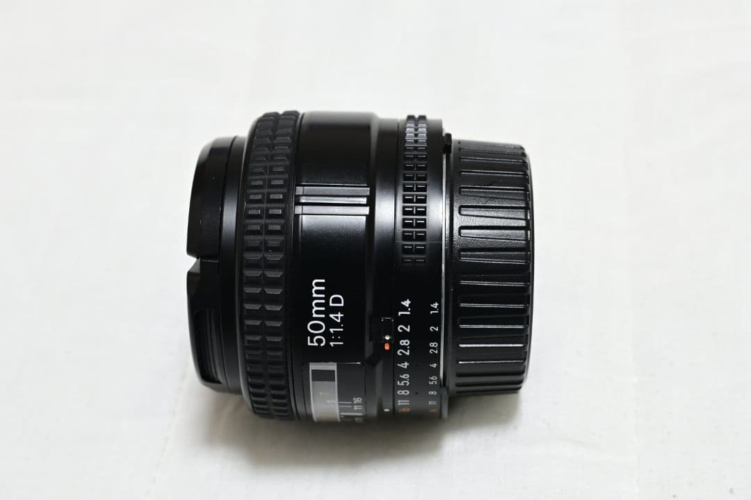 Nikon AF Nikkor 50mm f/1.4D レンズ