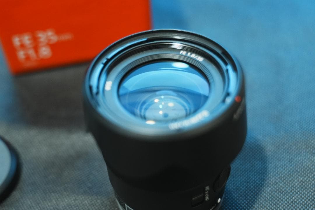 新品同様 SONY 35mm F1.8 SEL35F18F フルサイズ