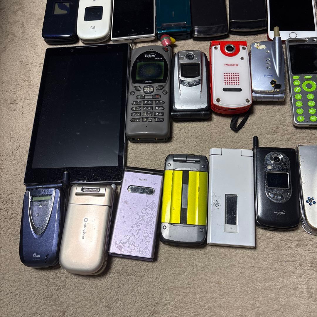 ガラケー ケータイ 携帯 タブレットまとめ売り 合計40台