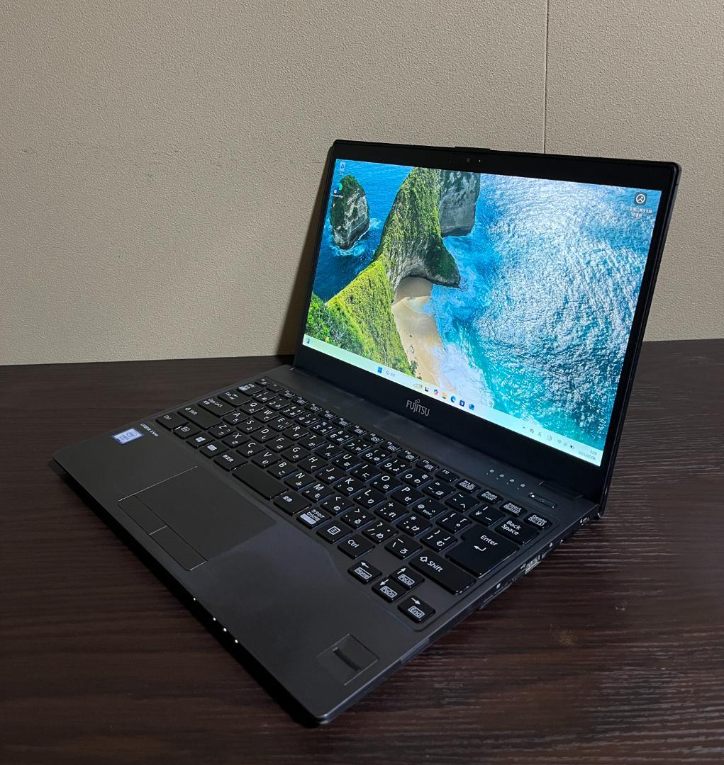 2019年発売 LIFEBOOK 938/S / 高速・軽量 / フルHD