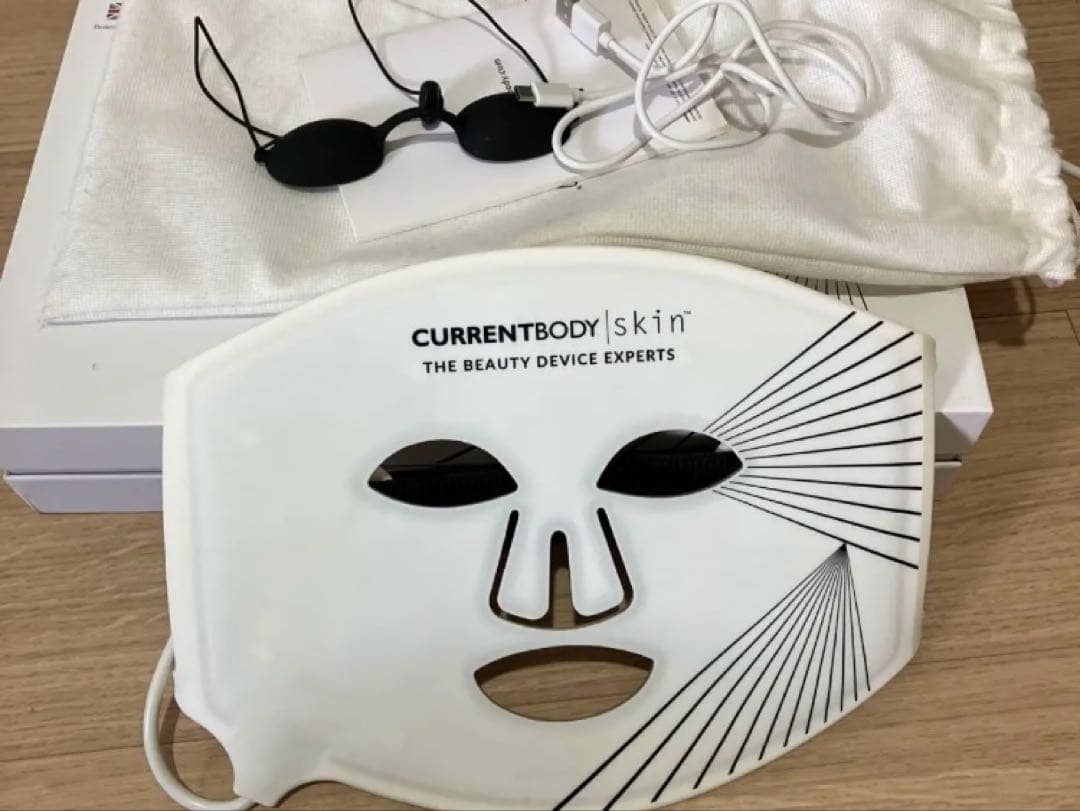 CURRENTBODY LEDライトセラピーマスク1