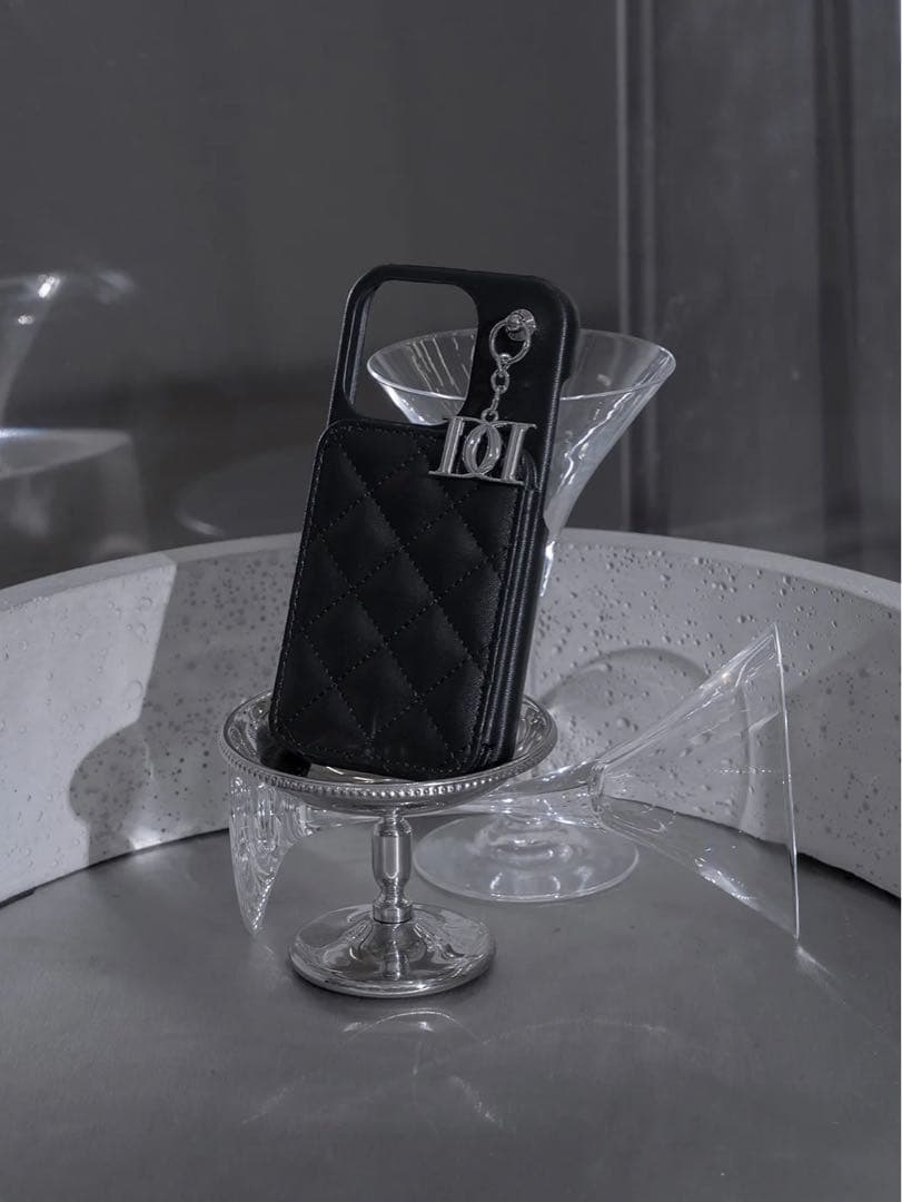 キルティングミラーDDチャームiPhoneケース iPhone15 15 黒