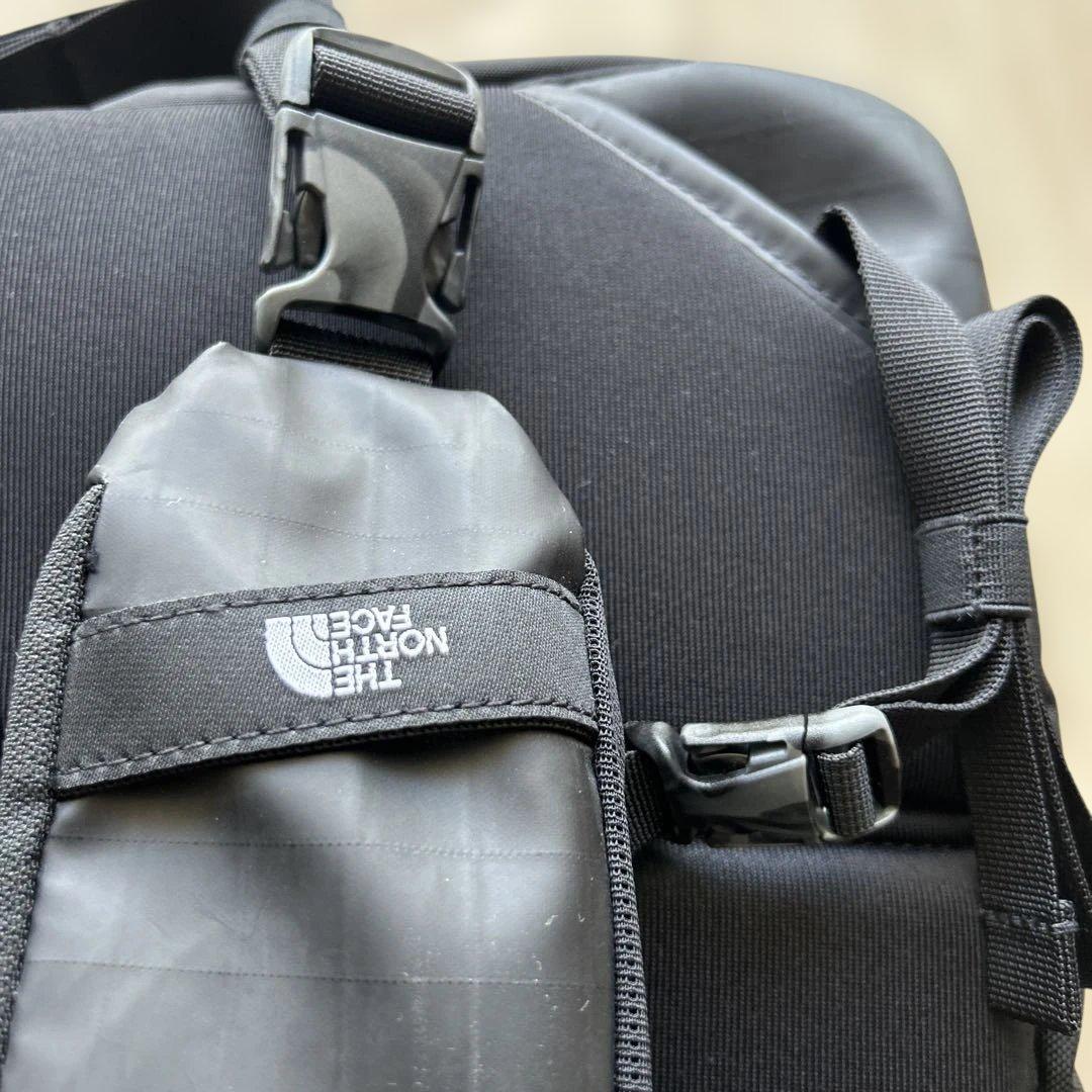 新品 ノースフェイス ボディーバッグ ベースキャンプ 11L タブレットポケット