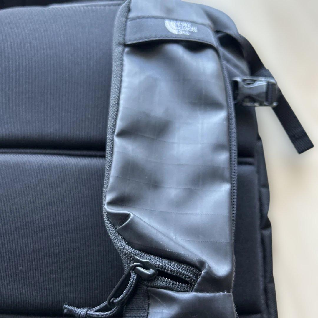 新品 ノースフェイス ボディーバッグ ベースキャンプ 11L タブレットポケット