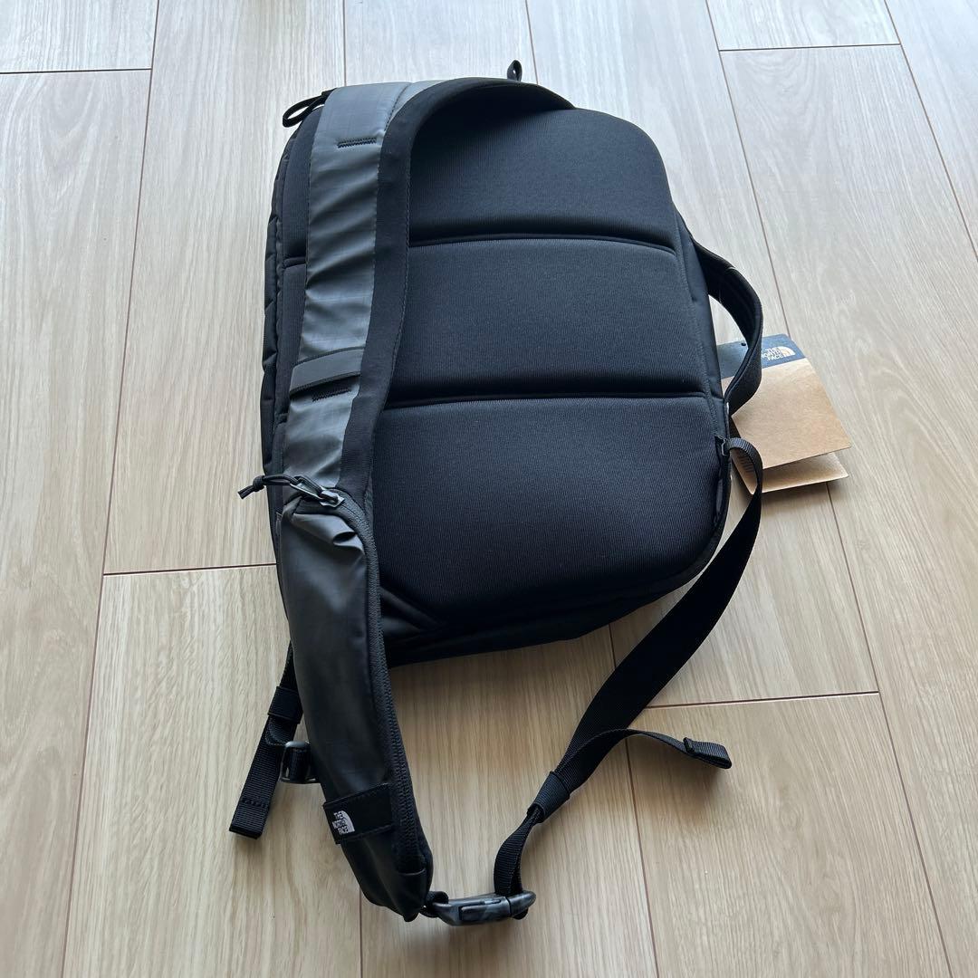 新品 ノースフェイス ボディーバッグ ベースキャンプ 11L タブレットポケット