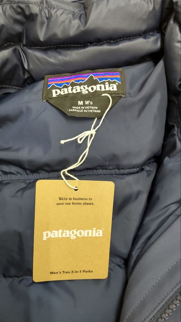 新品　パタゴニア トレススリーインワンパーカー　青　Mサイズ　FA24