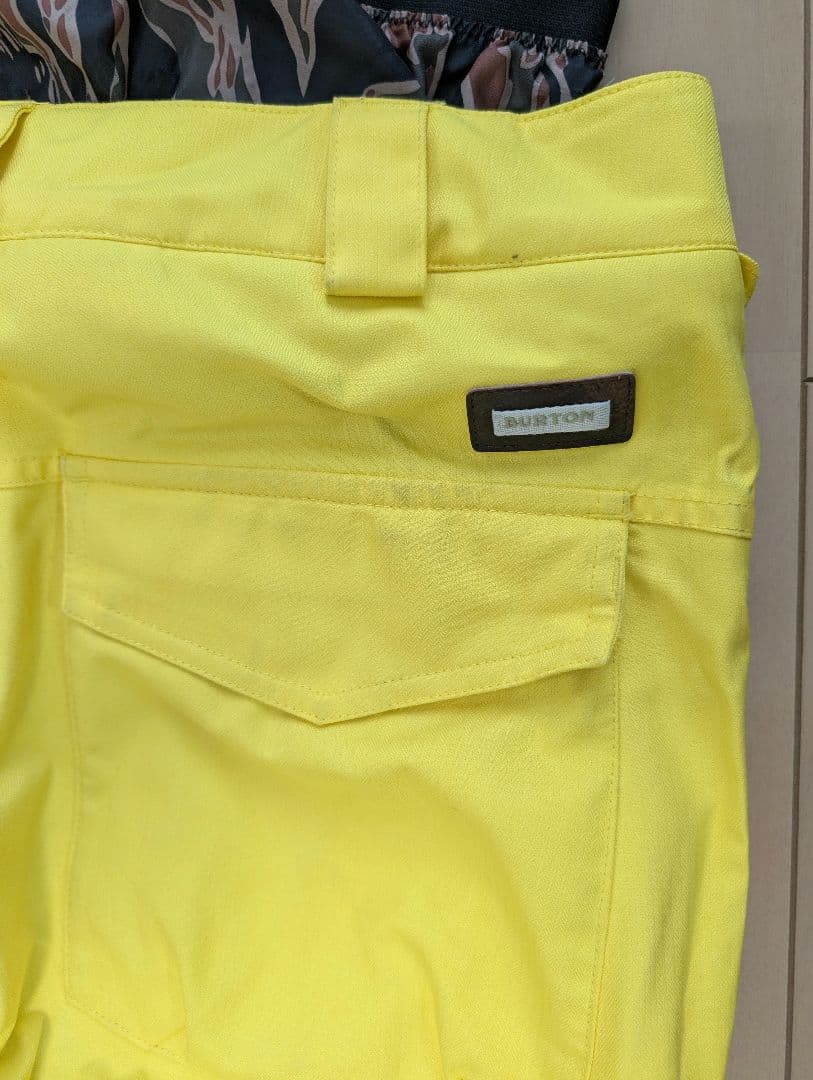 つ*さ様 スノーボードウェアセット（ジャケット/パンツ/グローブ/ニット帽/その