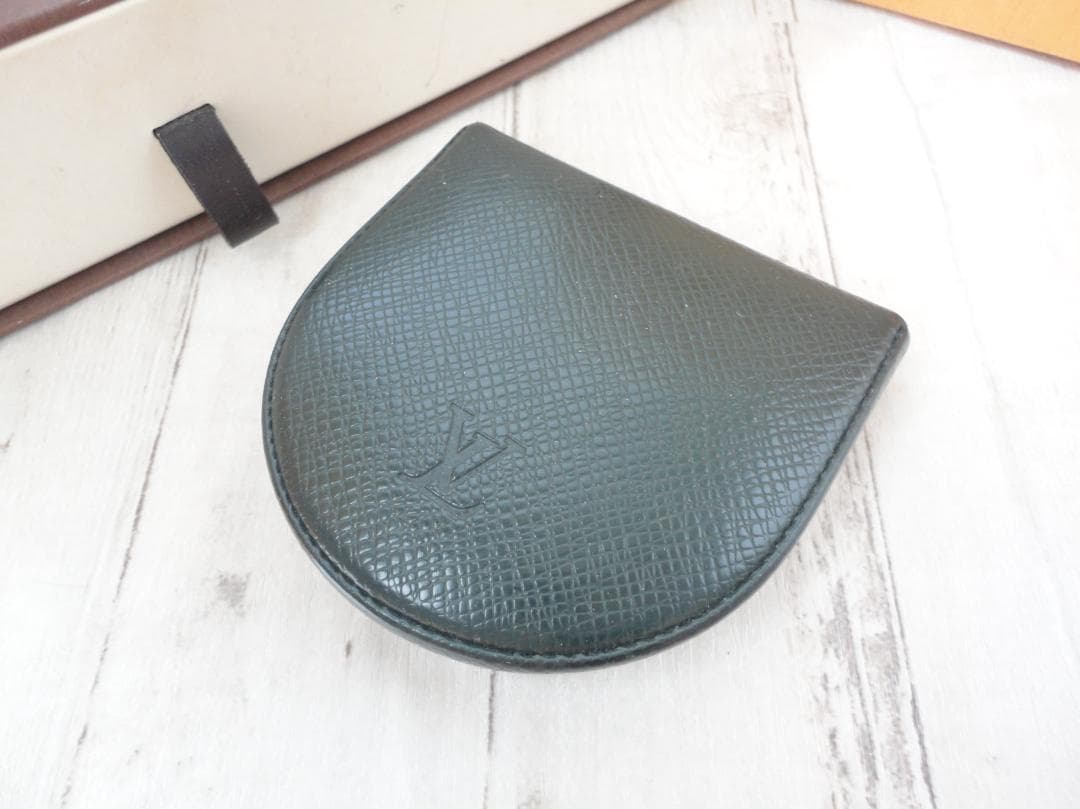 超美品☆ヴィトン【タイガ】ケース【ポルトモネ・キュベット】オシャレ☆B11