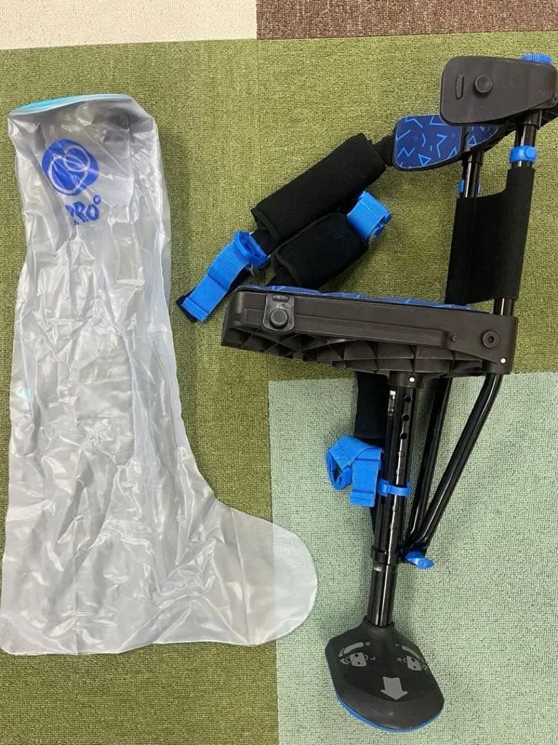 【オマケつき】iWALK 3.0 松葉杖 高さ調整可能