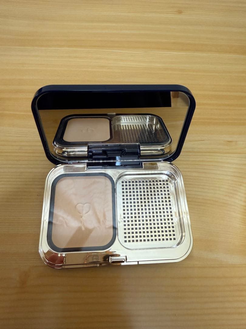 クレ・ド・ポーボーテ タンプードルエクラⅡ オークル00