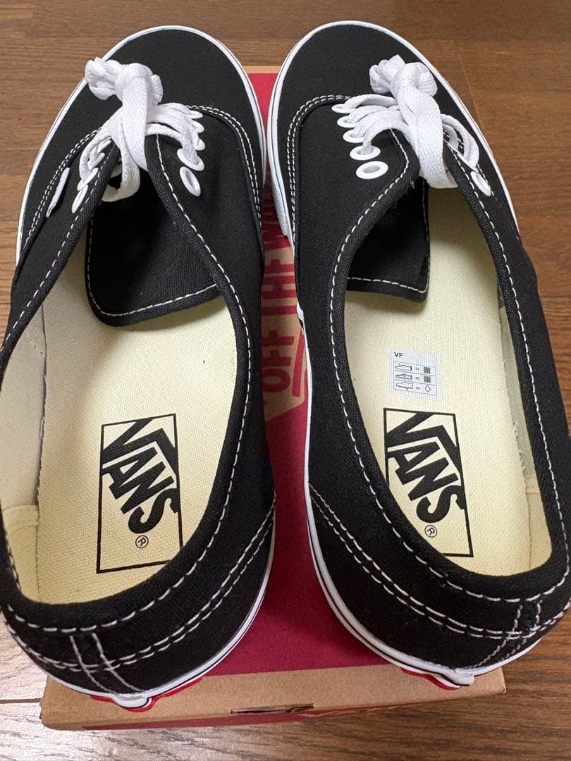 新品未使用　VANS バンズ　authentic 27cm