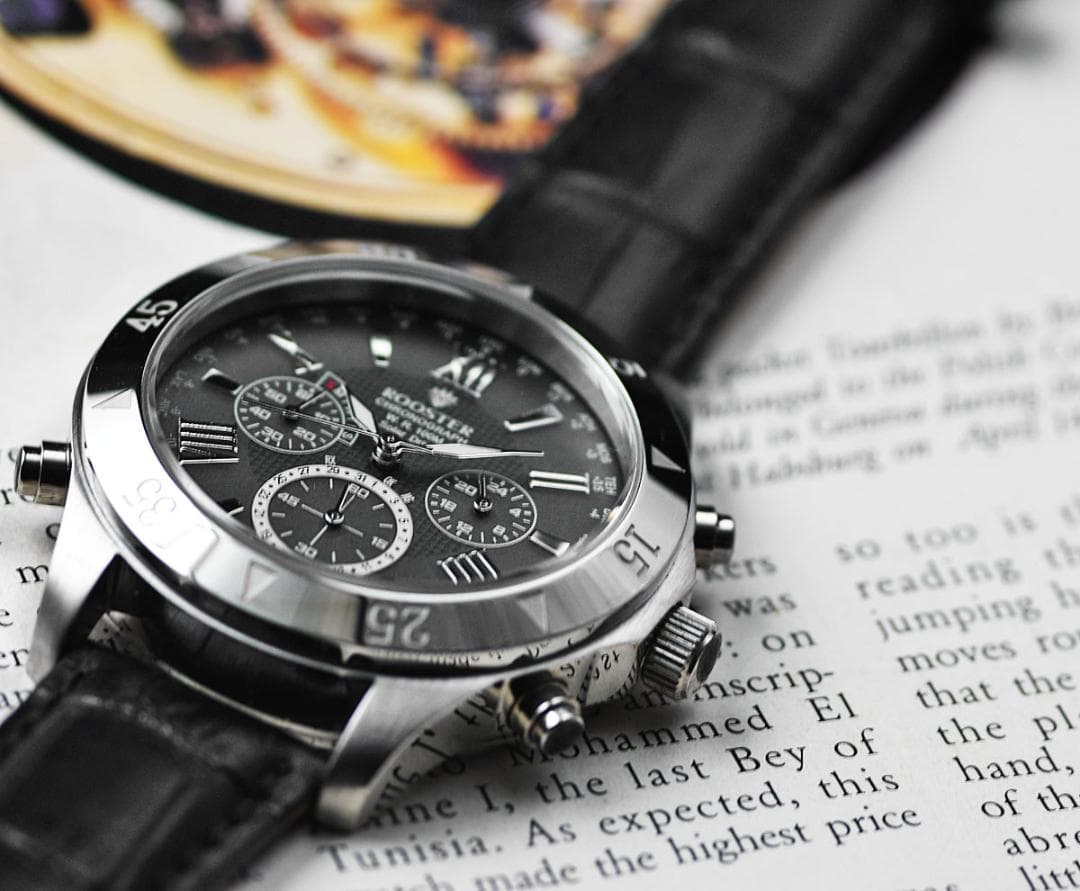 電波ソーラー腕時計100m防水メンズ新品未使用 本革ベルト世界限定500本