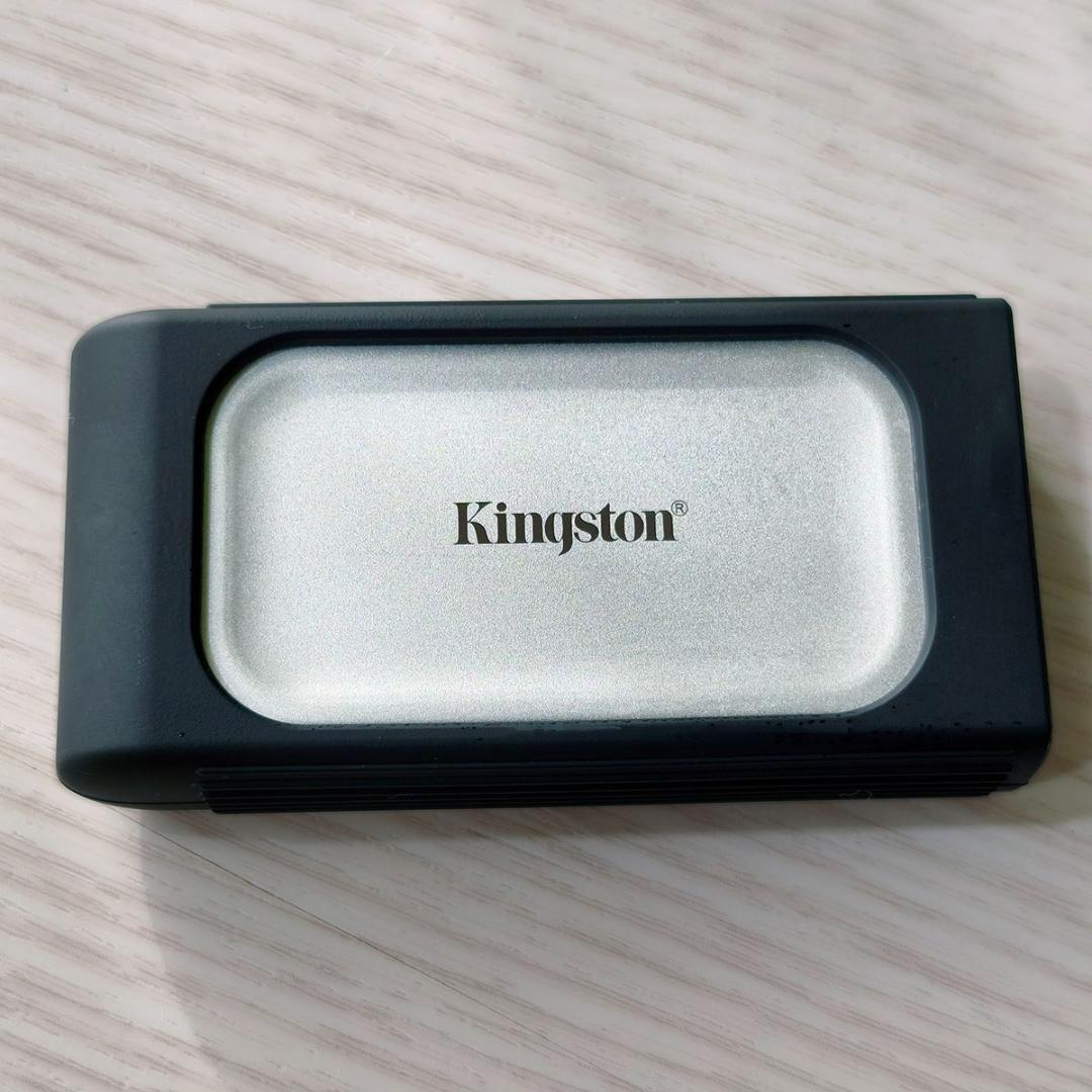 【1/2健康100%】Kingston SSD XS2000 2TBGen2x2