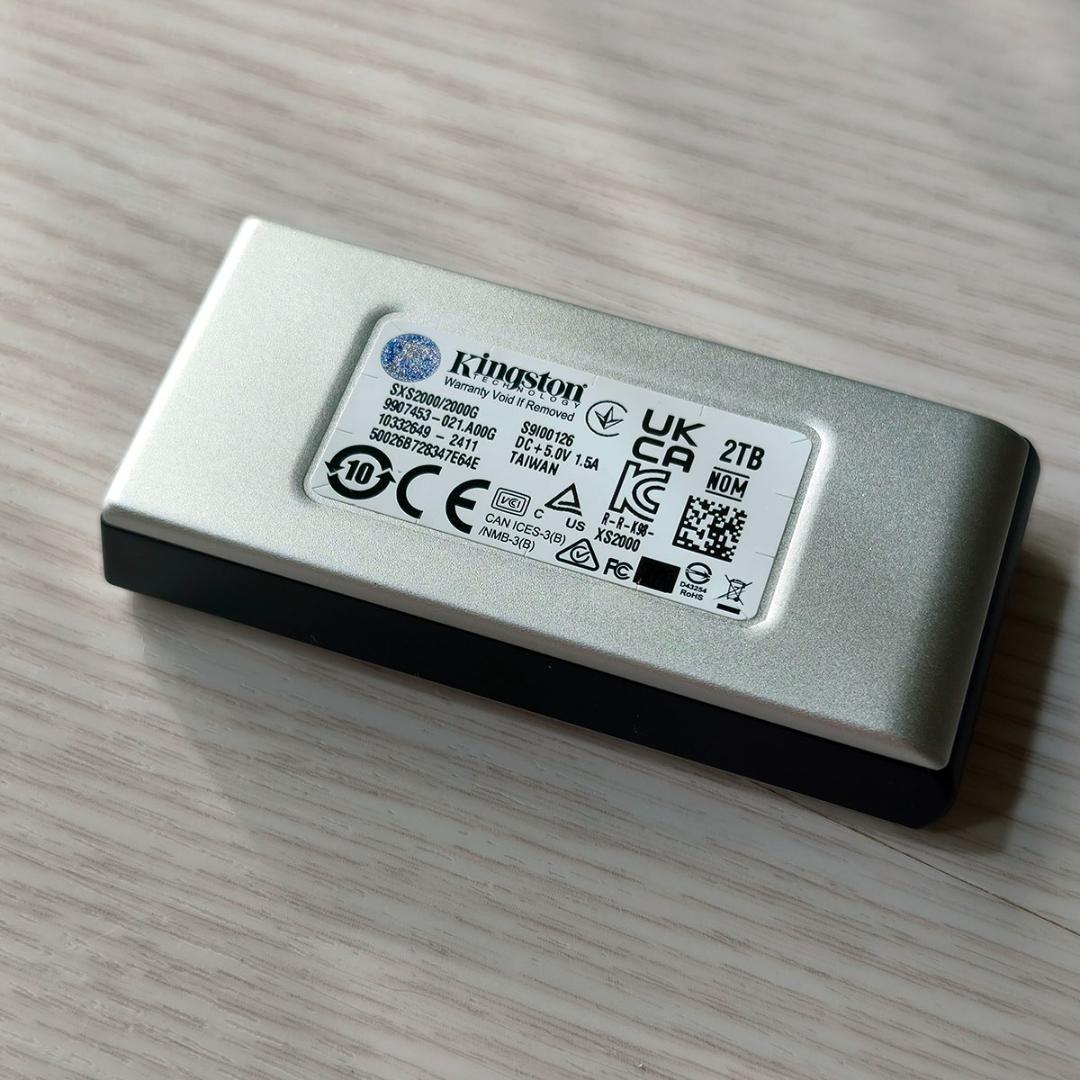 【1/2健康100%】Kingston SSD XS2000 2TBGen2x2