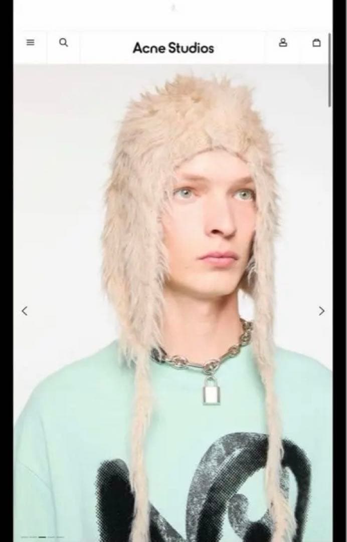 Acne Studios ベージュ ファーキャップ