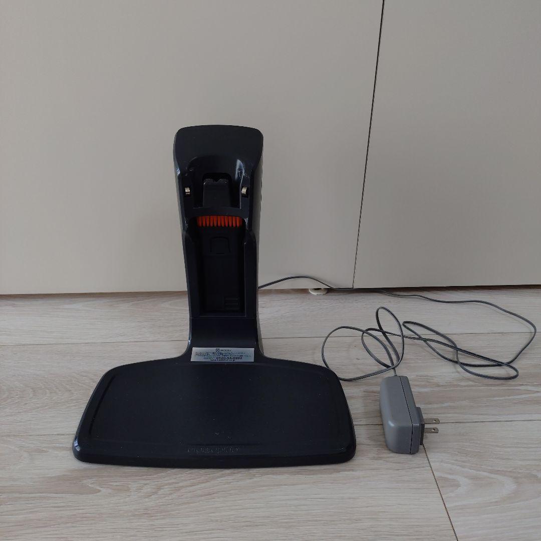 Electrolux スティッククリーナー 充電式 ダークレッド