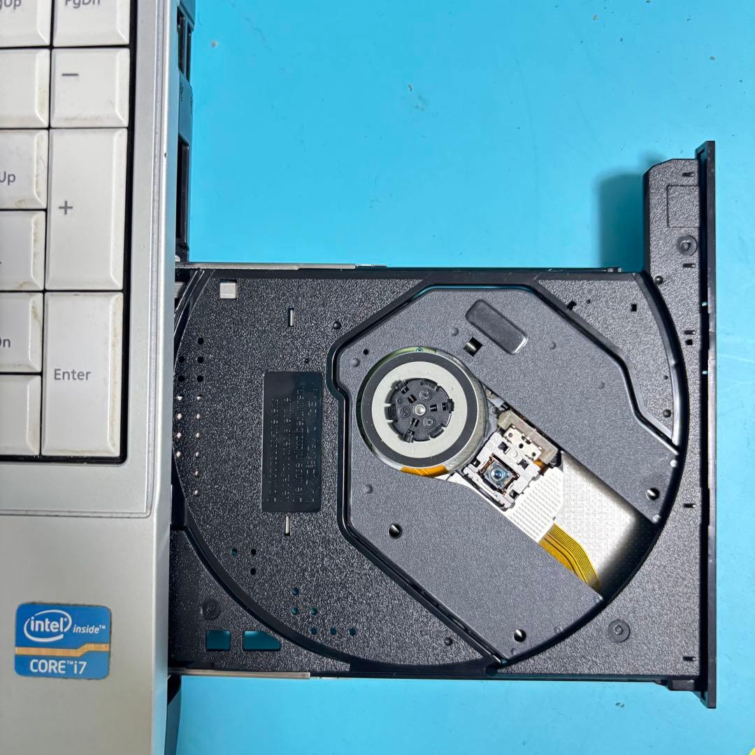 高性能Core i7★MO2021付富士通★メモリ8GB★爆速SSD★ノートPC