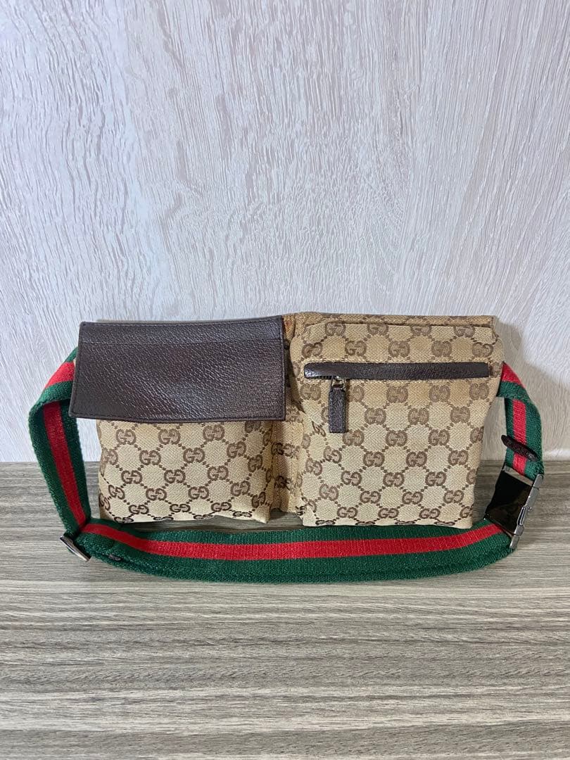 GUCCI ボディバッグ　ウエストポーチ　シェリーライン　GG柄　キャンバス