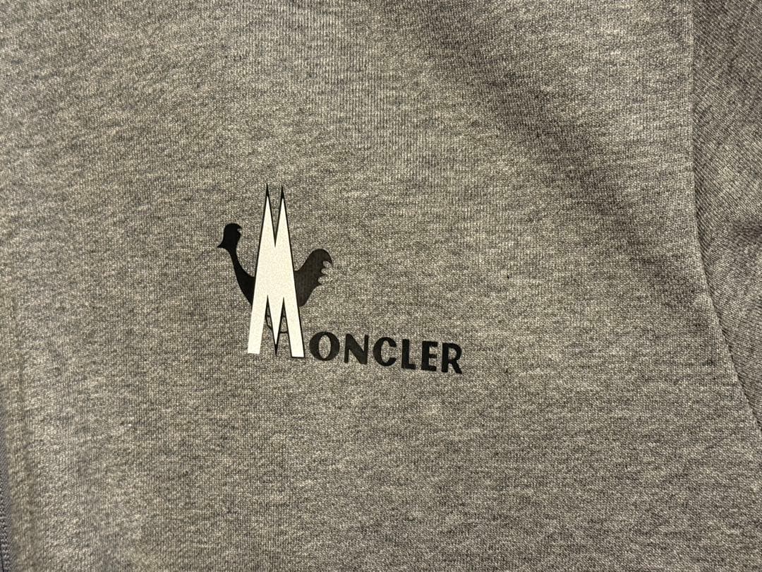モンクレールスウェットシャツ