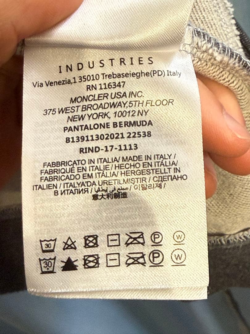 モンクレールスウェットシャツ