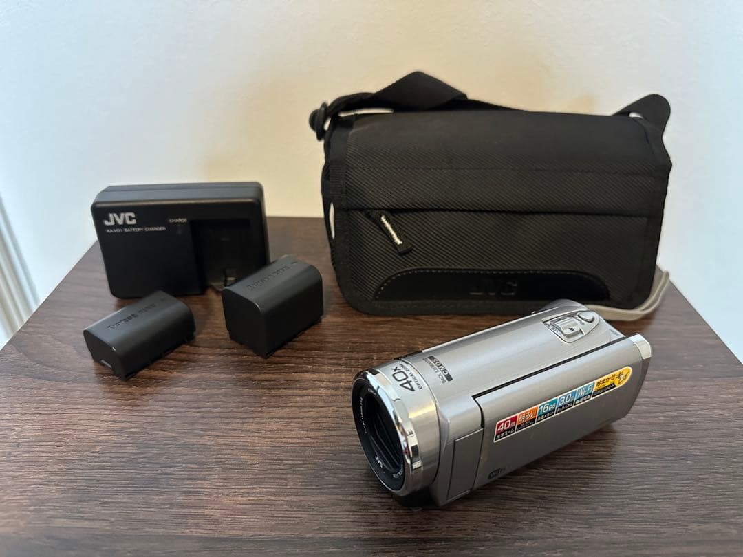 JVC Everio GZ-EX250-S ビデオカメラ　バッテリー2個付き