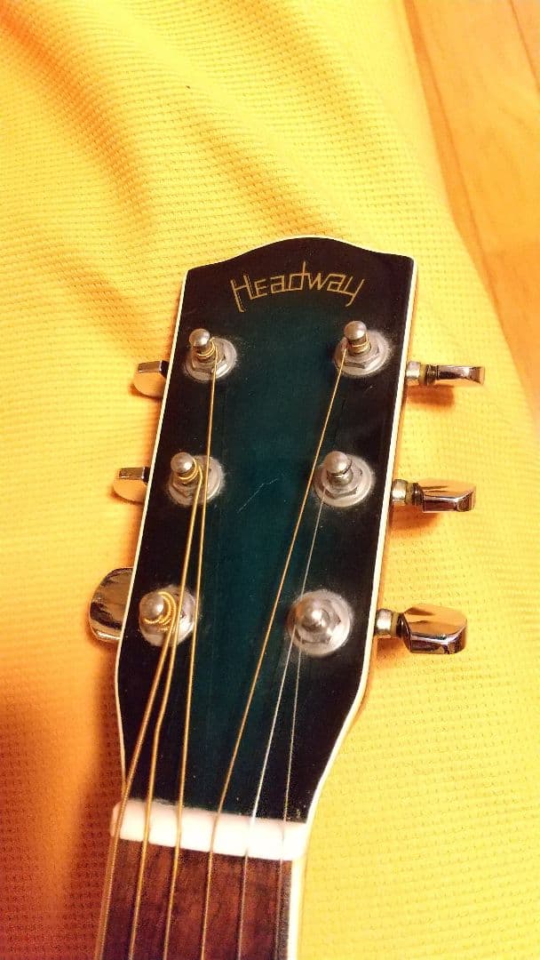 HEAD WAY エレアコギター 　レアなオーバルサウンドホール　ネック細目