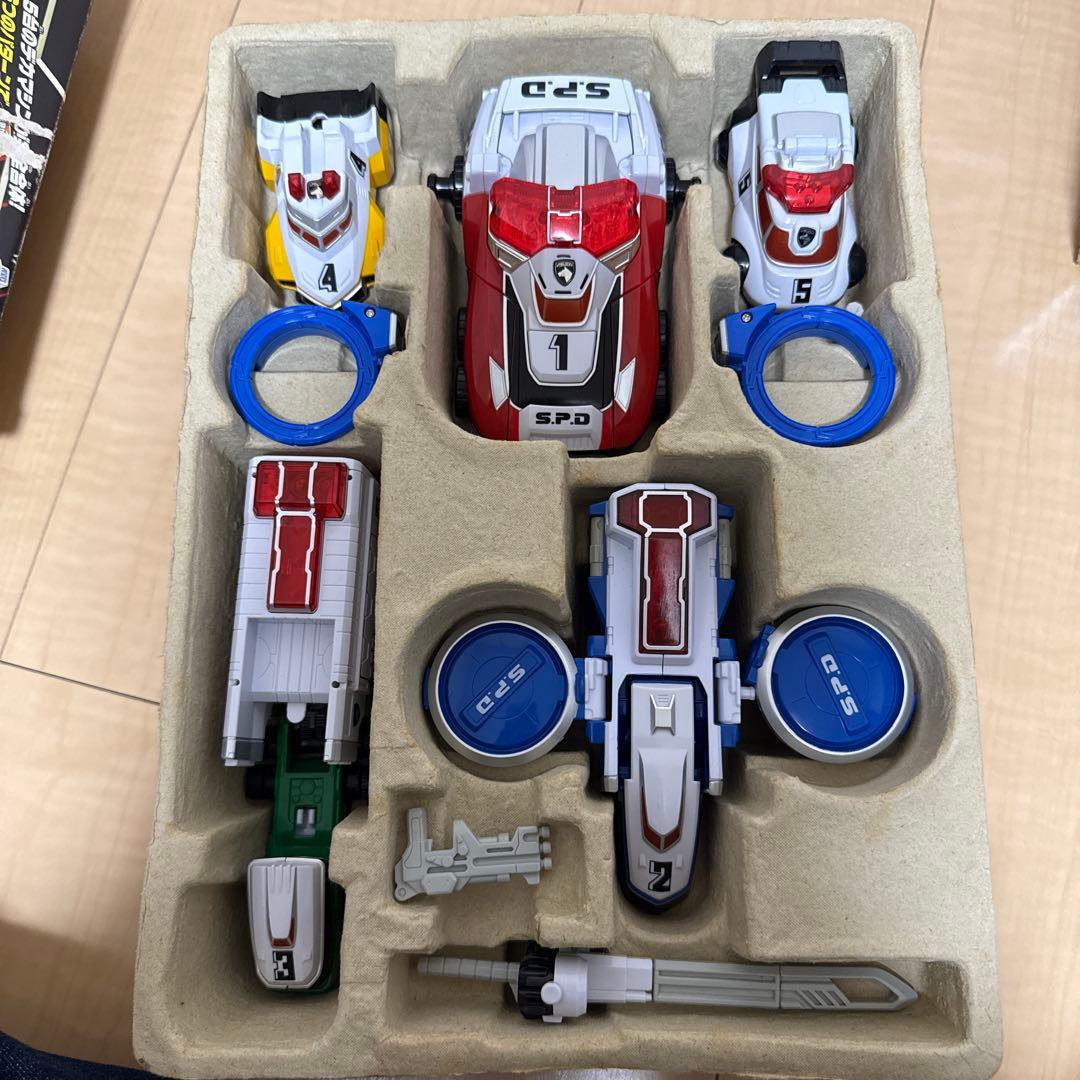 DX特捜合体デカレンジャーロボ