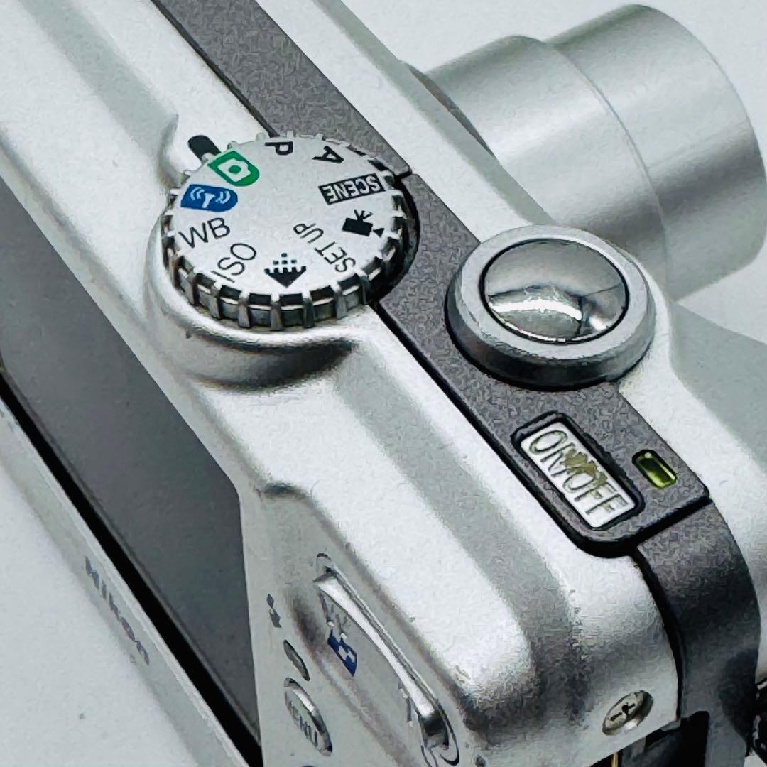 【レア・動作確認済】Nikon COOLPIX P1 シルバー Wi-Fi搭載！
