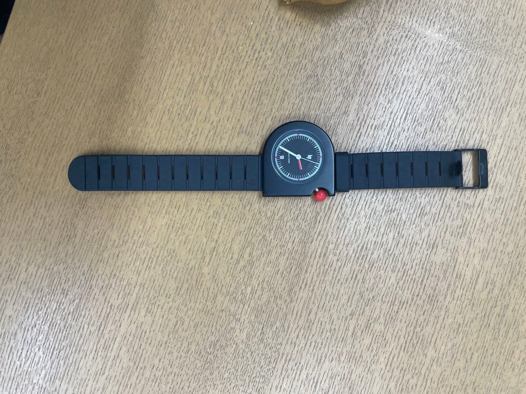 電池新品！LIPフレンチデザイン ブラックラバーベルト時計