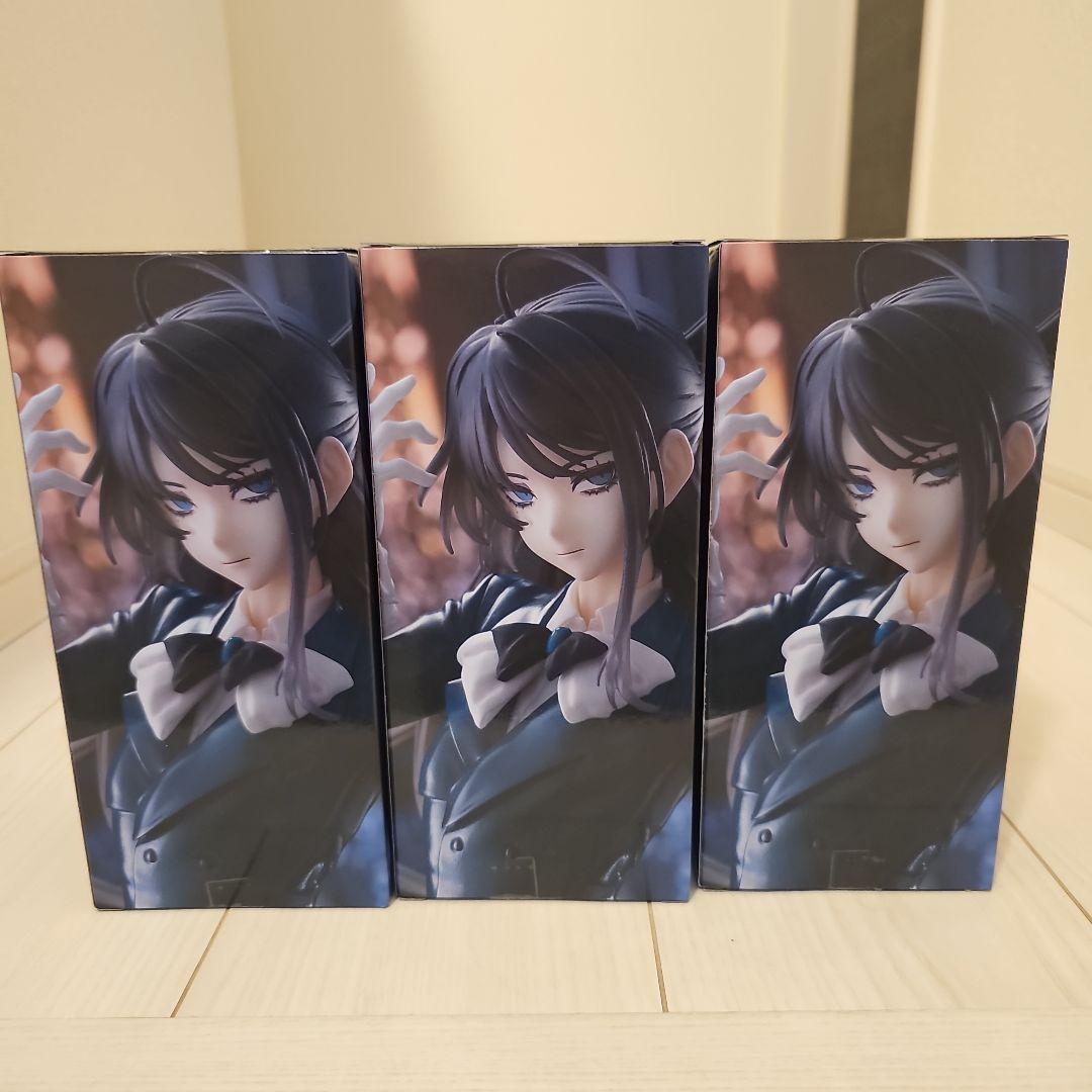 ラウンドワン限定Adoフィギュア3体セット