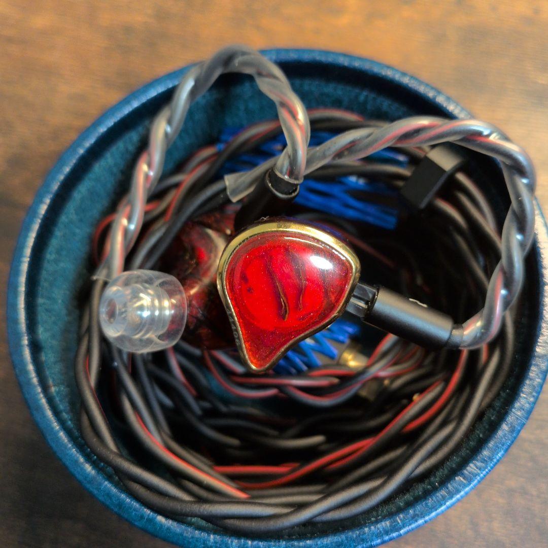 イヤホン Unique Melody MEST mk III CF 4.4mm Red